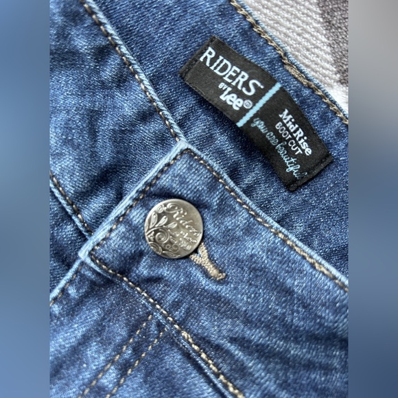 LINED Riders by Lee Mid Rise Boot Cut 16M - Picture 4 of 10